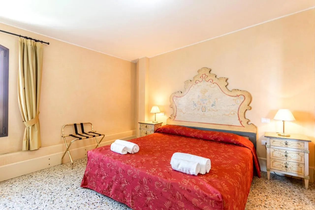 Molino Stucky Residence Bragosso Venice 0*,  Italy